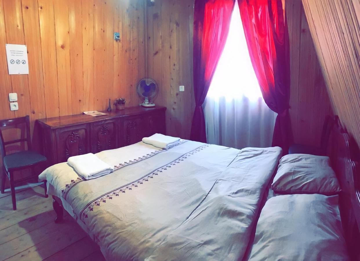 GuestHouse Greenside Bordzjomi Buitenkant foto